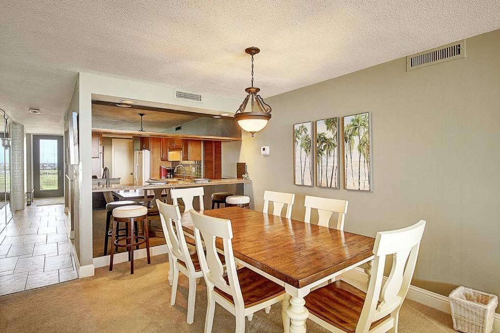 Sunrises And Ocean Views In This 2 Bedroom 2 Bath Port Aransas Exterior photo